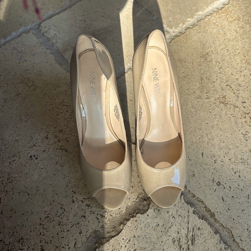 WOMENS NUDE HEEL